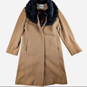 John Caruana Women's vintage tan brown‎ wool coat with faux fur collar size 6